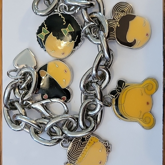 Harajuku Lovers Jewelry - Harajuku Lovers Enamel Charm Bangle Bracelet Chunky Gwen Stefani 5 Doll Charms